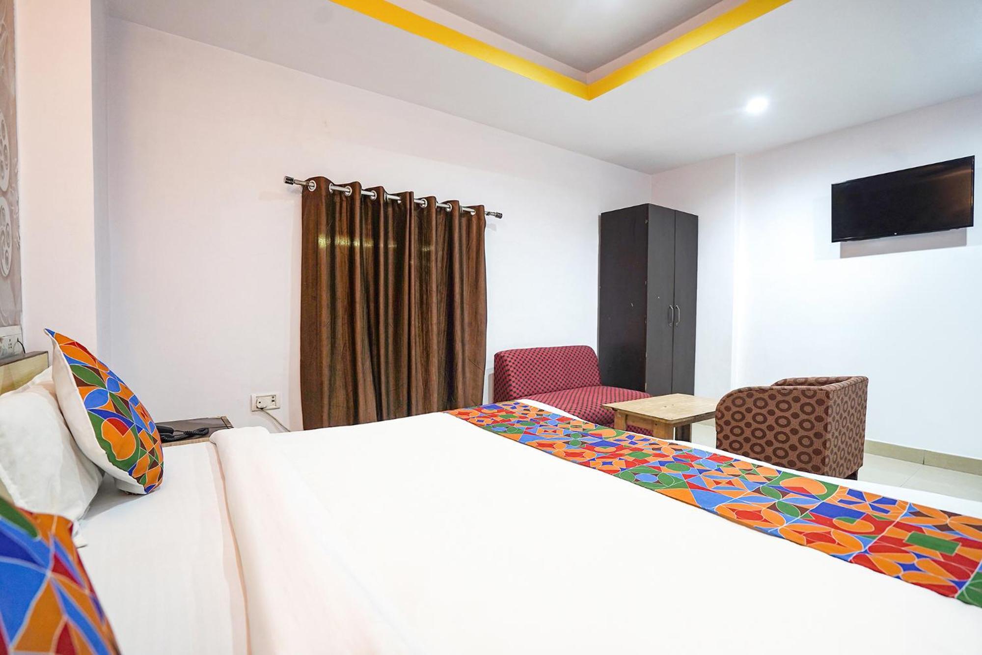 Fabexpress R Inn - Nr Prayagraj Railway Station Muthiganj Exterior foto