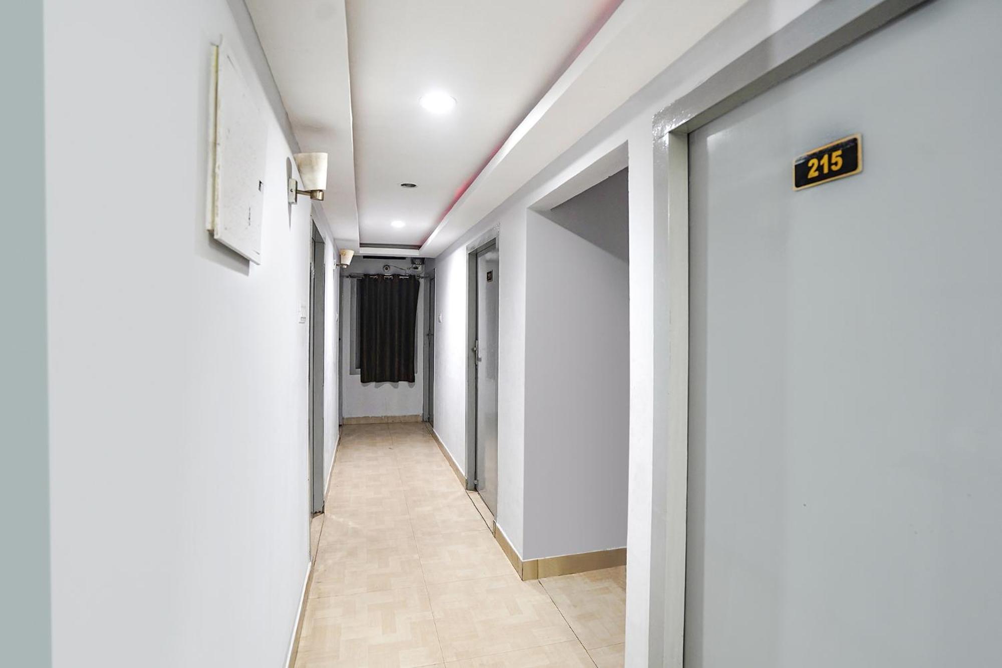 Fabexpress R Inn - Nr Prayagraj Railway Station Muthiganj Exterior foto