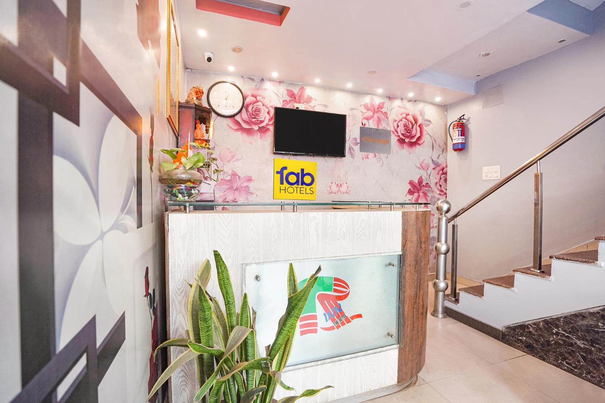 Fabexpress R Inn - Nr Prayagraj Railway Station Muthiganj Exterior foto